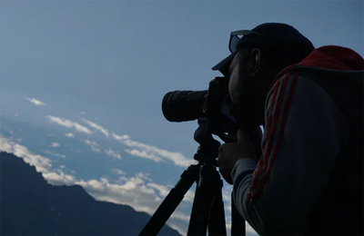 廣告片拍攝服務(wù)商：點(diǎn)燃品牌想象的幕后魔術(shù)師