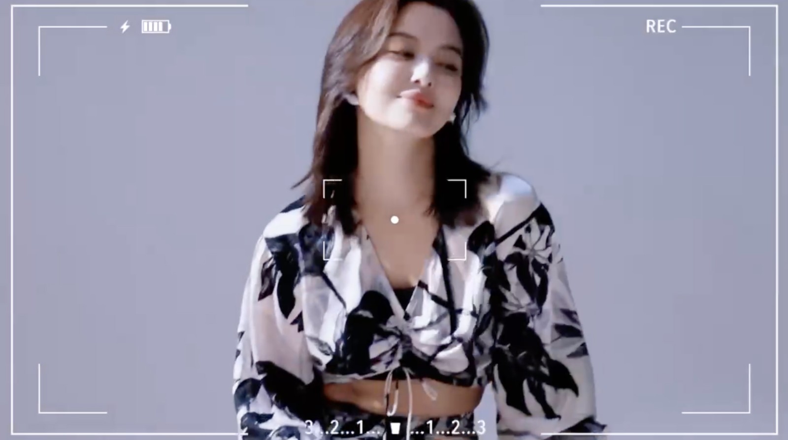 辛芷蕾花少海報(bào)拍攝花絮